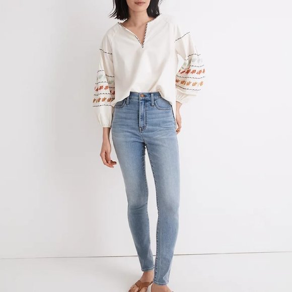 Madewell 11" High-Rise Roadtripper Jeans in Hampstead Wash: Retro Pocket Edition - Picture 3 of 5